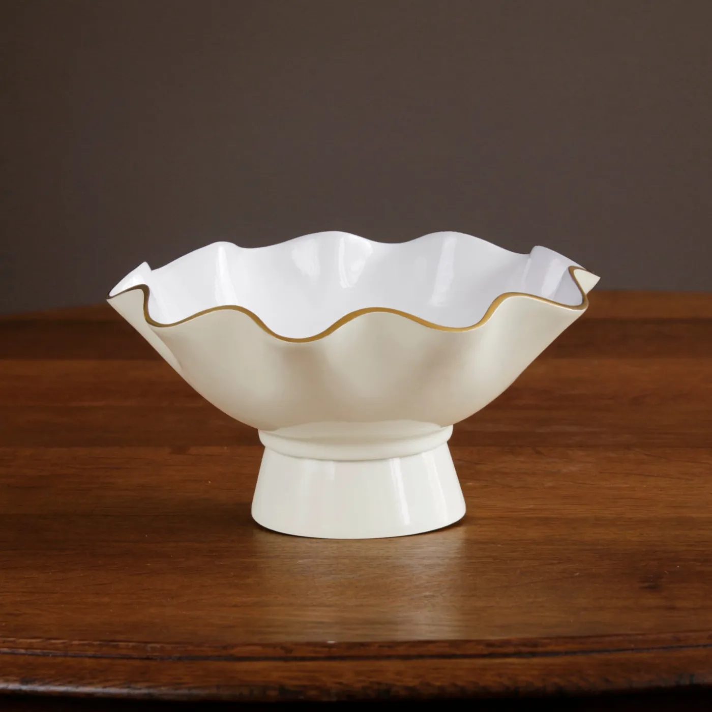 Best ENCANTO Carola Small Pedestal (Cream and White) Best Sellers|Corporate Gifts