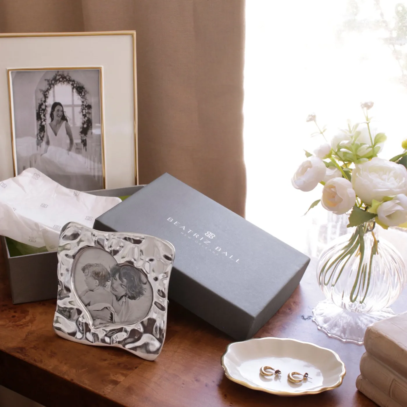 Online ENCANTO Ring Holder (Cream) Gifts For The Graduate|Gifts For Her