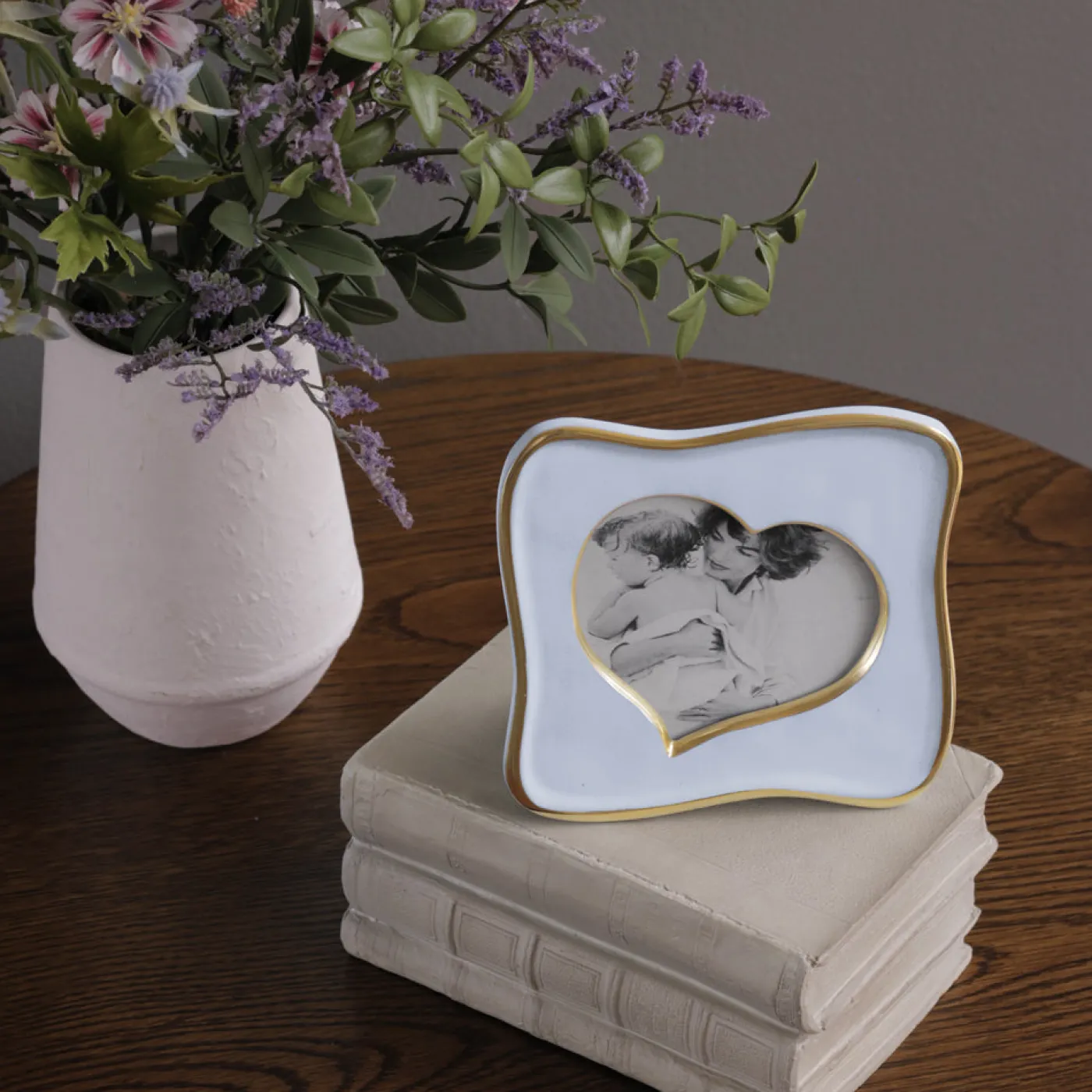 Hot FRAME Encanto Curved Heart 5 x 5 (Periwinkle) GIFTABLES Heart|Gifts For The Graduate