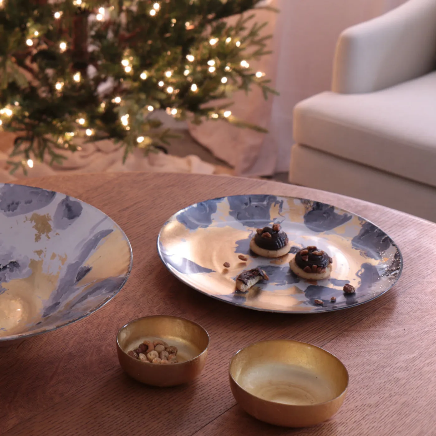 Discount GLASS New Orleans Large Round Painted Platter (Blue & Gold) GLASS New Orleans|View All Glass