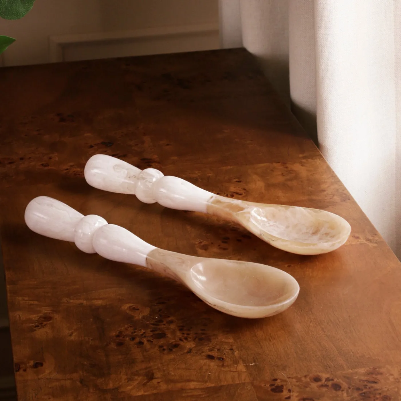 Hot RESIN Alabaster Salad Servers White Swirl Resin|RESIN Alabaster