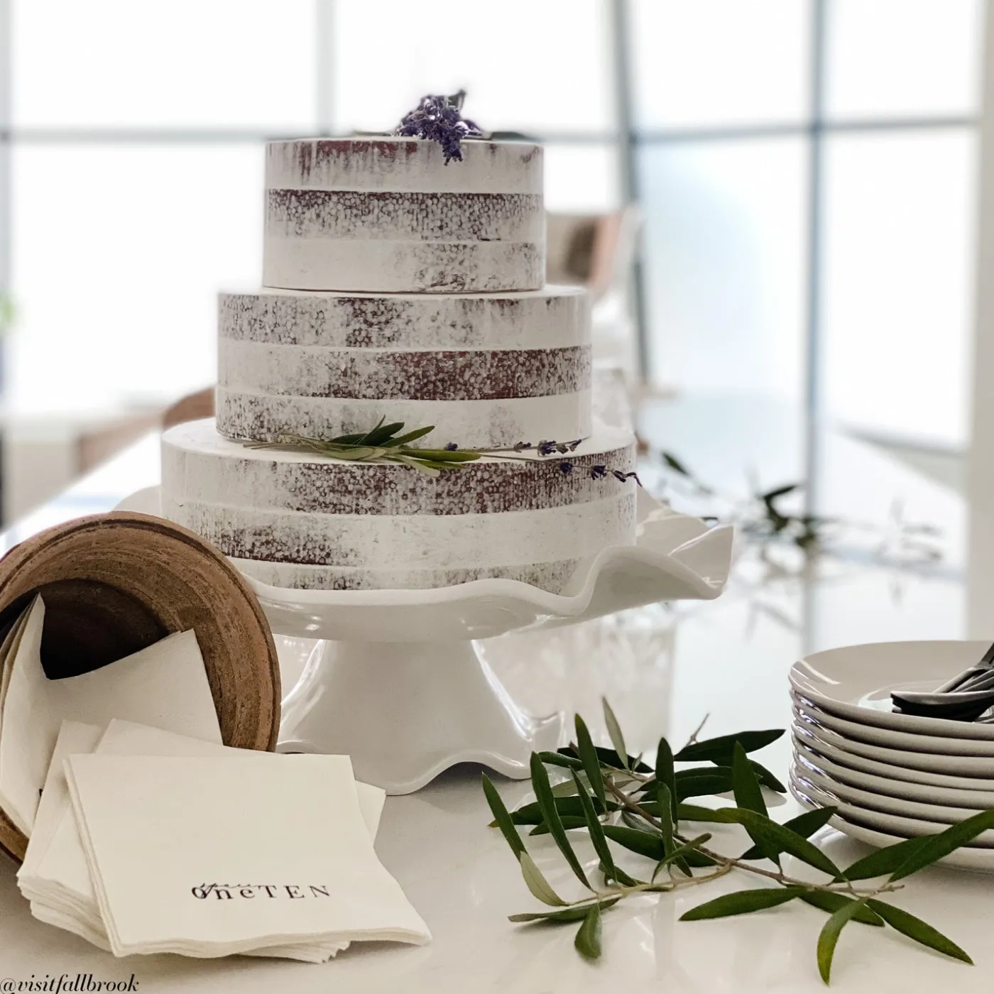 New VIDA Havana Pedestal Cake Plate White View All Vida|VIDA Havana