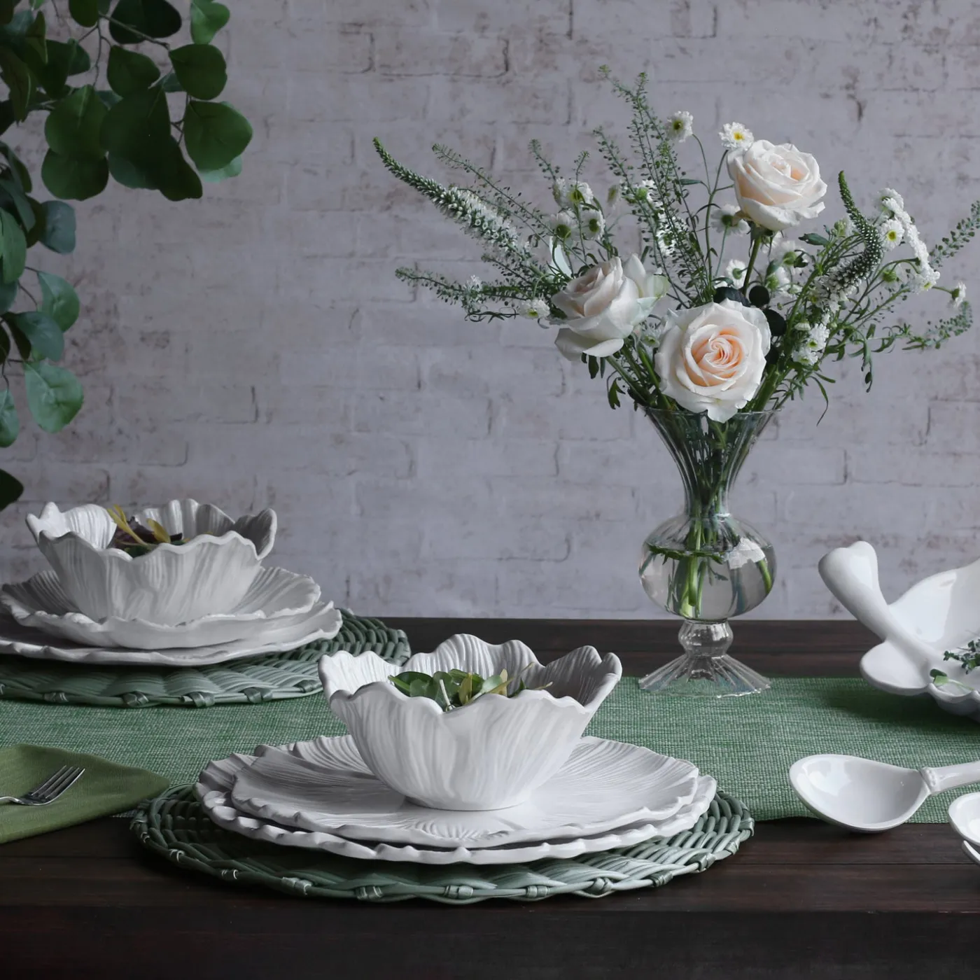 Clearance VIDA Lettuce 13" Charger Set of 4 (White) View All Vida|VIDA Lettuce