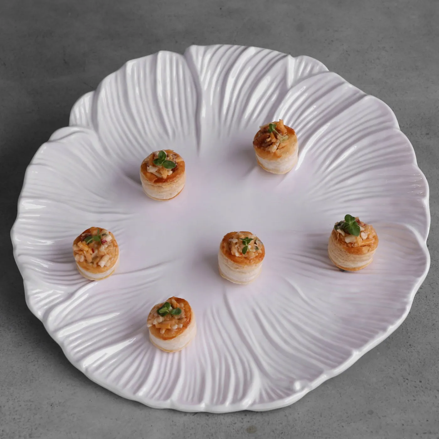 Clearance VIDA Lettuce 13" Charger Set of 4 (White) View All Vida|VIDA Lettuce