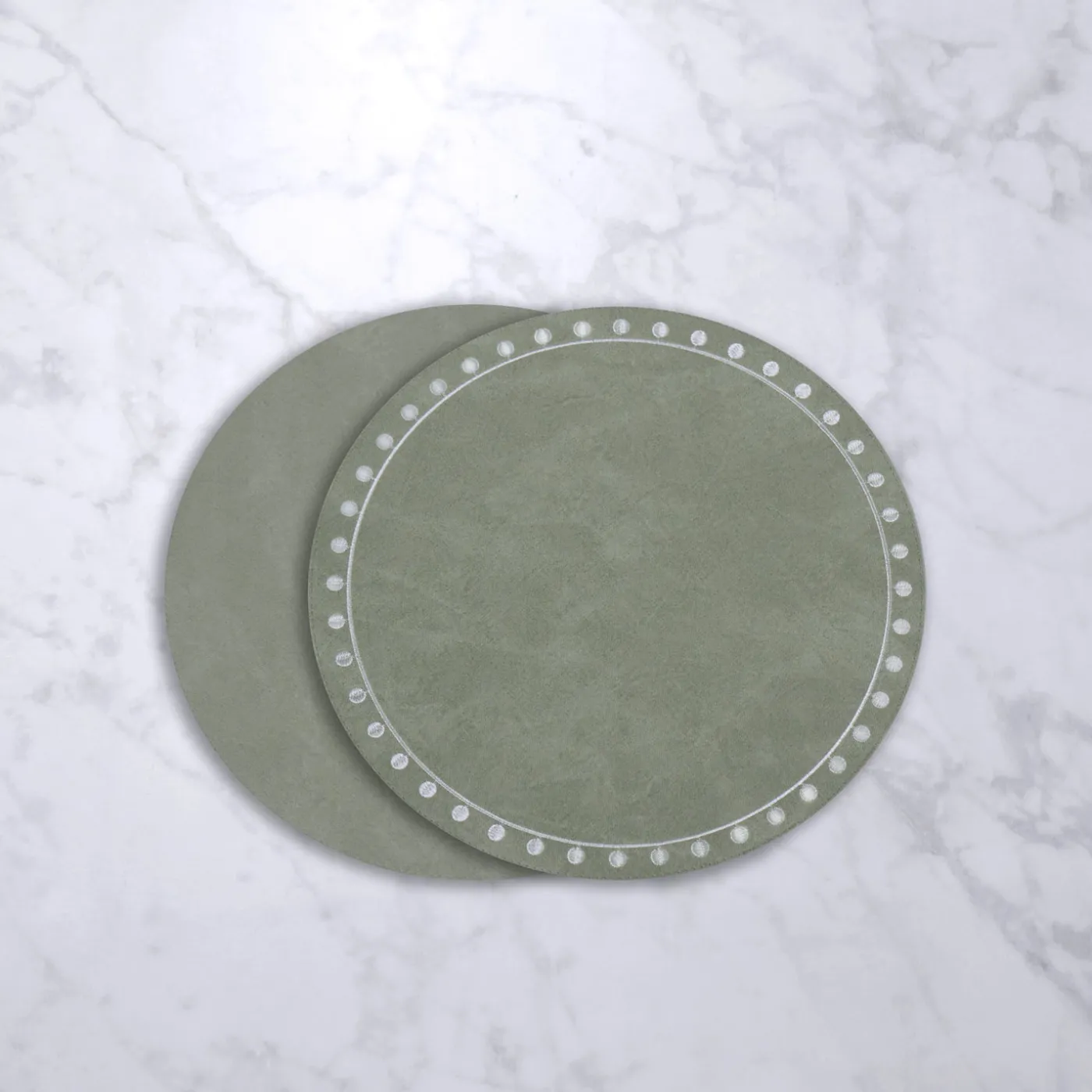 Best VIDA Round Embroidered Dots 15.5" Round Placemats Set of 4 (Green and View All Vida|Placemats