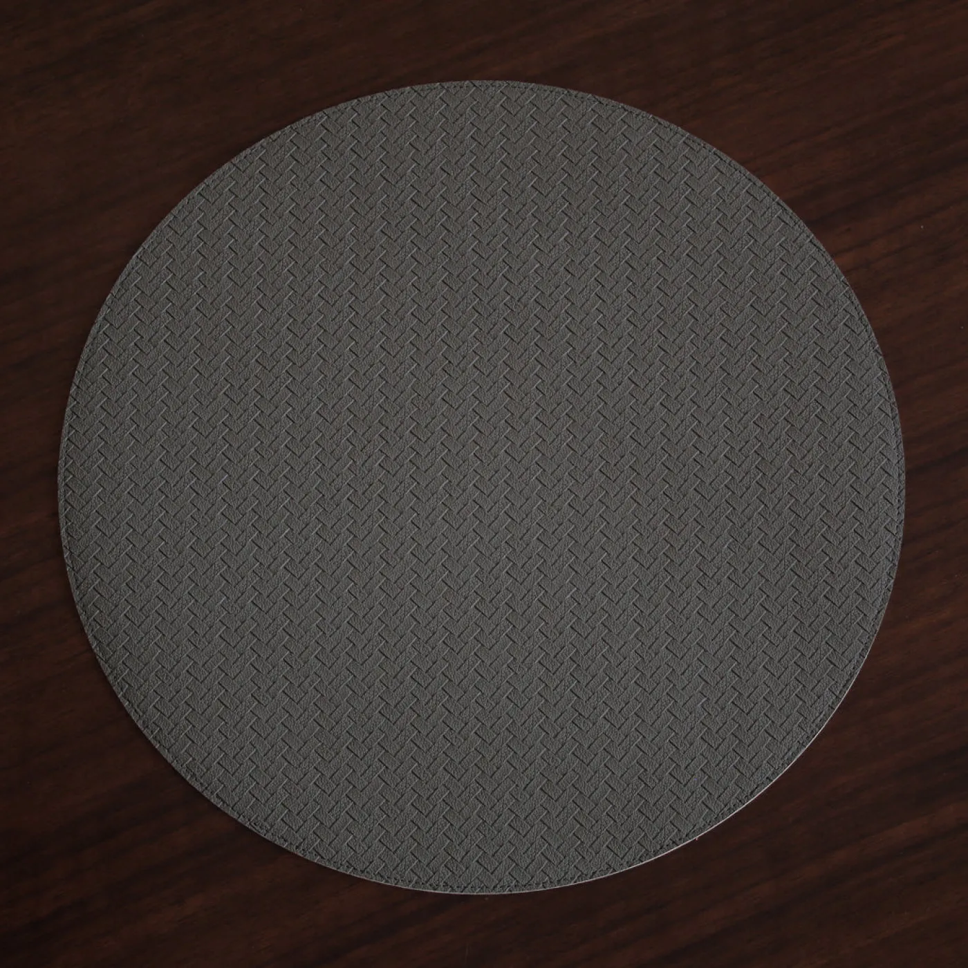 New VIDA Snakeskin Reversible 15" Round Placemats Set of 4 (Salmon and Cha View All Vida|Placemats