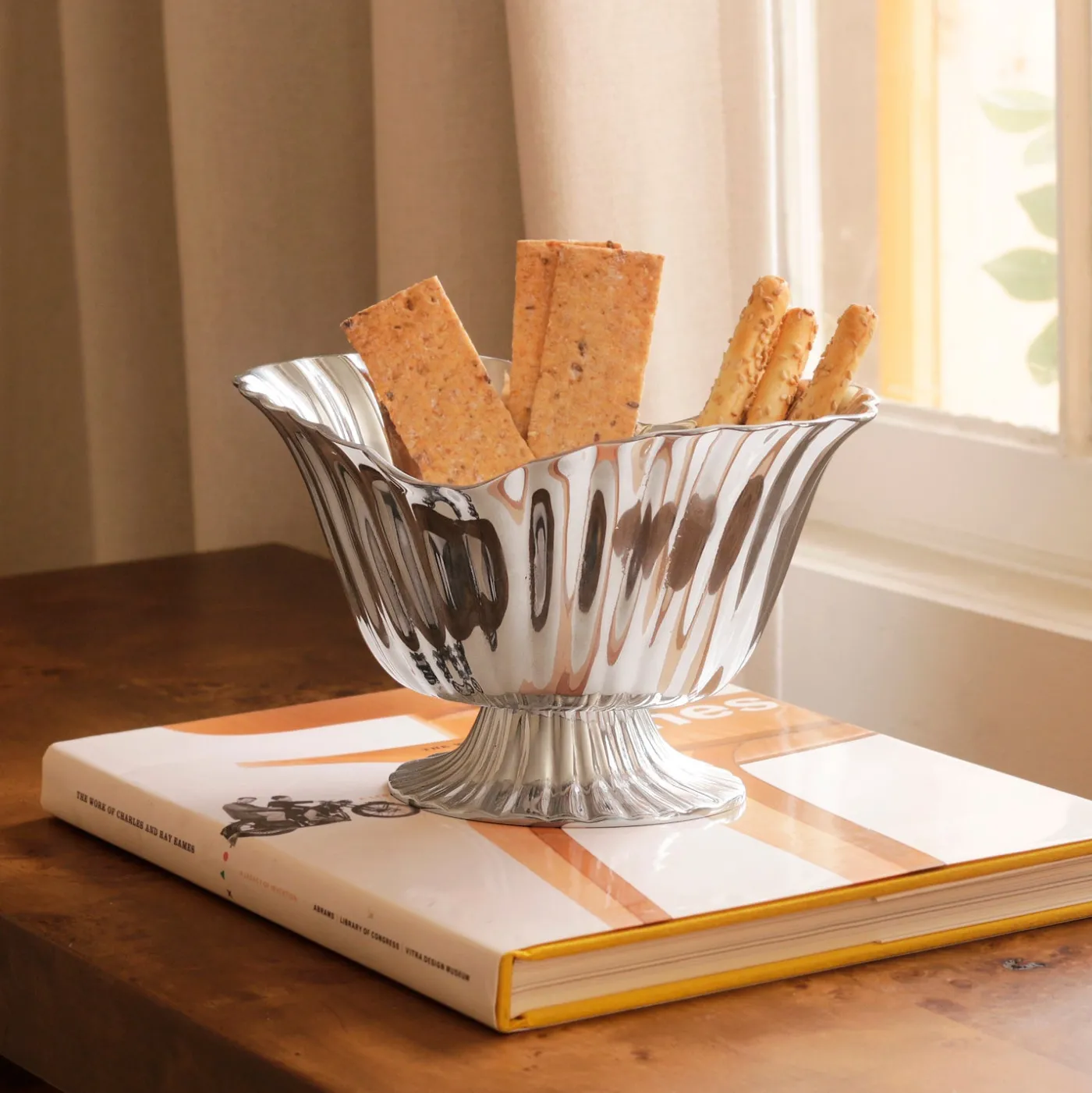 Sale VINTAGE Vienna Medium Grissini Pedestal A Touch Of Vintage|Pedestals